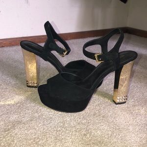 Michael Kors pumps